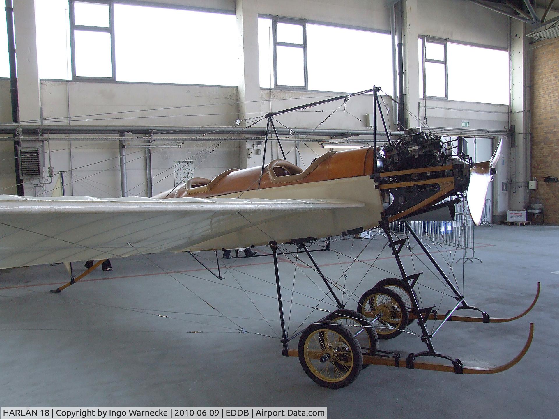 HARLAN 18, Horst Hintzke Harlan 1913 Eindecker replica C/N unknown, Horst Hintzke Harlan 1913 Eindecker replica at ILA 2010, Berlin