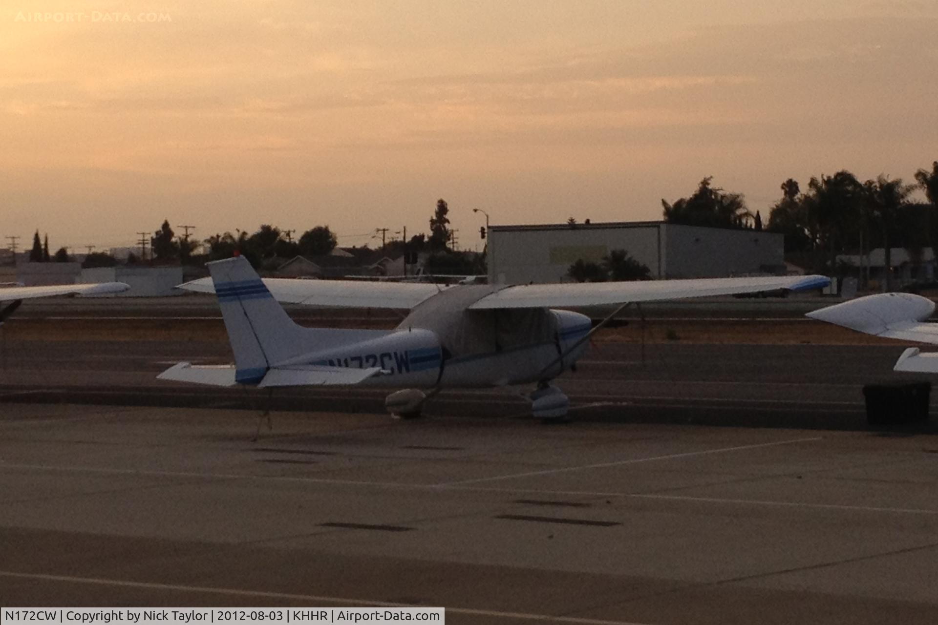 N172CW, 1974 Cessna 172M C/N 17263325, Parked on the south side