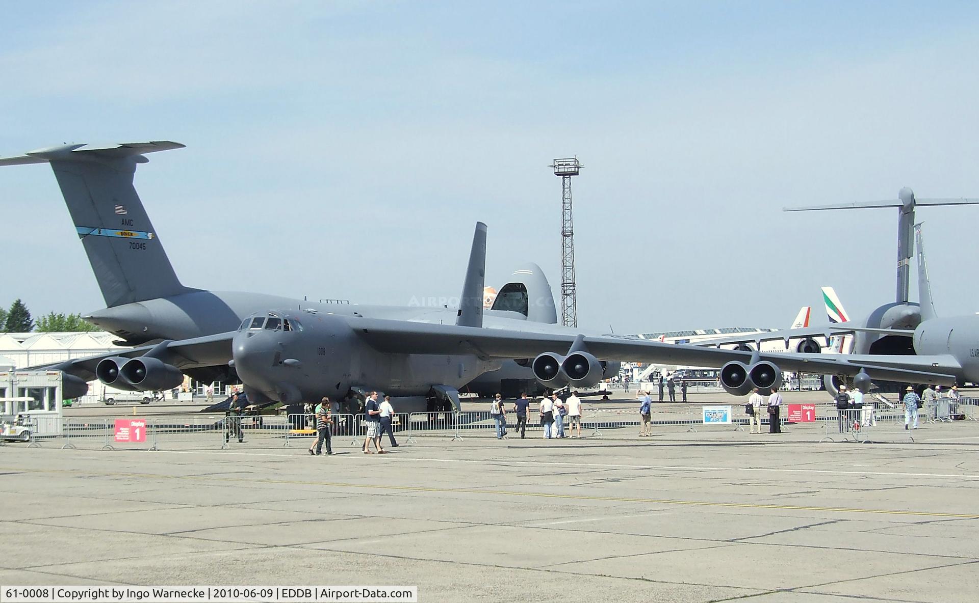 61-0008, 1961 Boeing B-52H Stratofortress C/N 464435, Boeing B-52H Stratofortress of the USAF at ILA 2010, Berlin