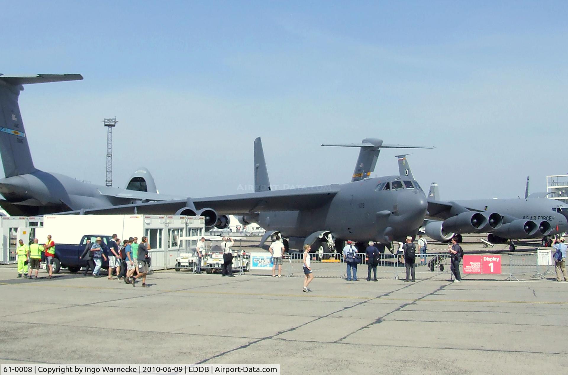 61-0008, 1961 Boeing B-52H Stratofortress C/N 464435, Boeing B-52H Stratofortress of the USAF at ILA 2010, Berlin