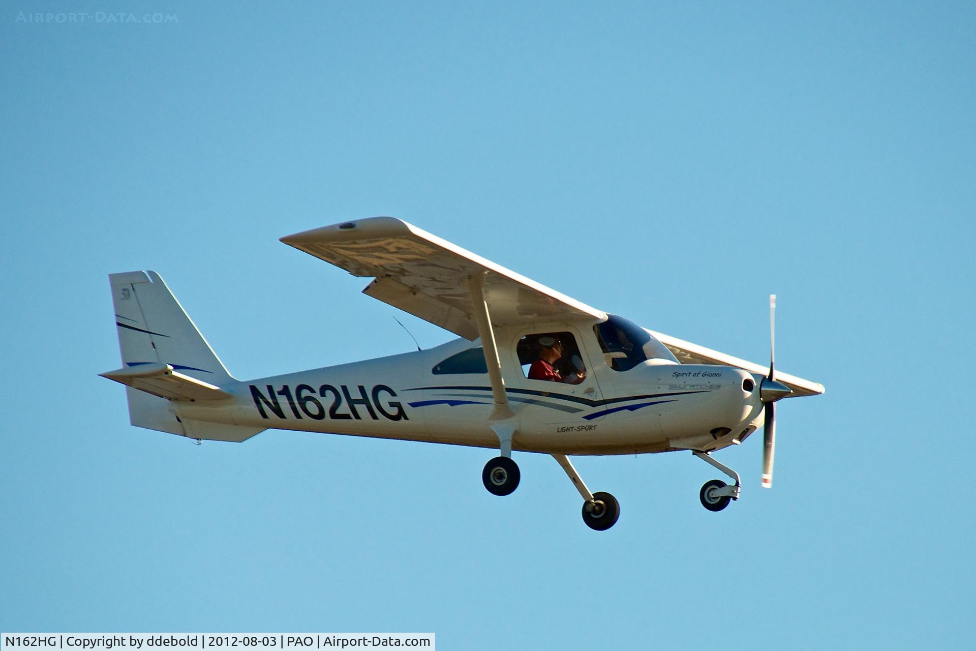 N162HG, 2011 Cessna 162 Skycatcher C/N 16200060, N162HG approaching Palo Alto Airport