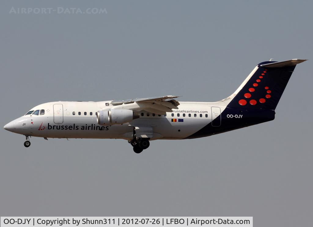 OO-DJY, 1997 British Aerospace Avro 146-RJ85 C/N E.2302, Landing rwy 14R