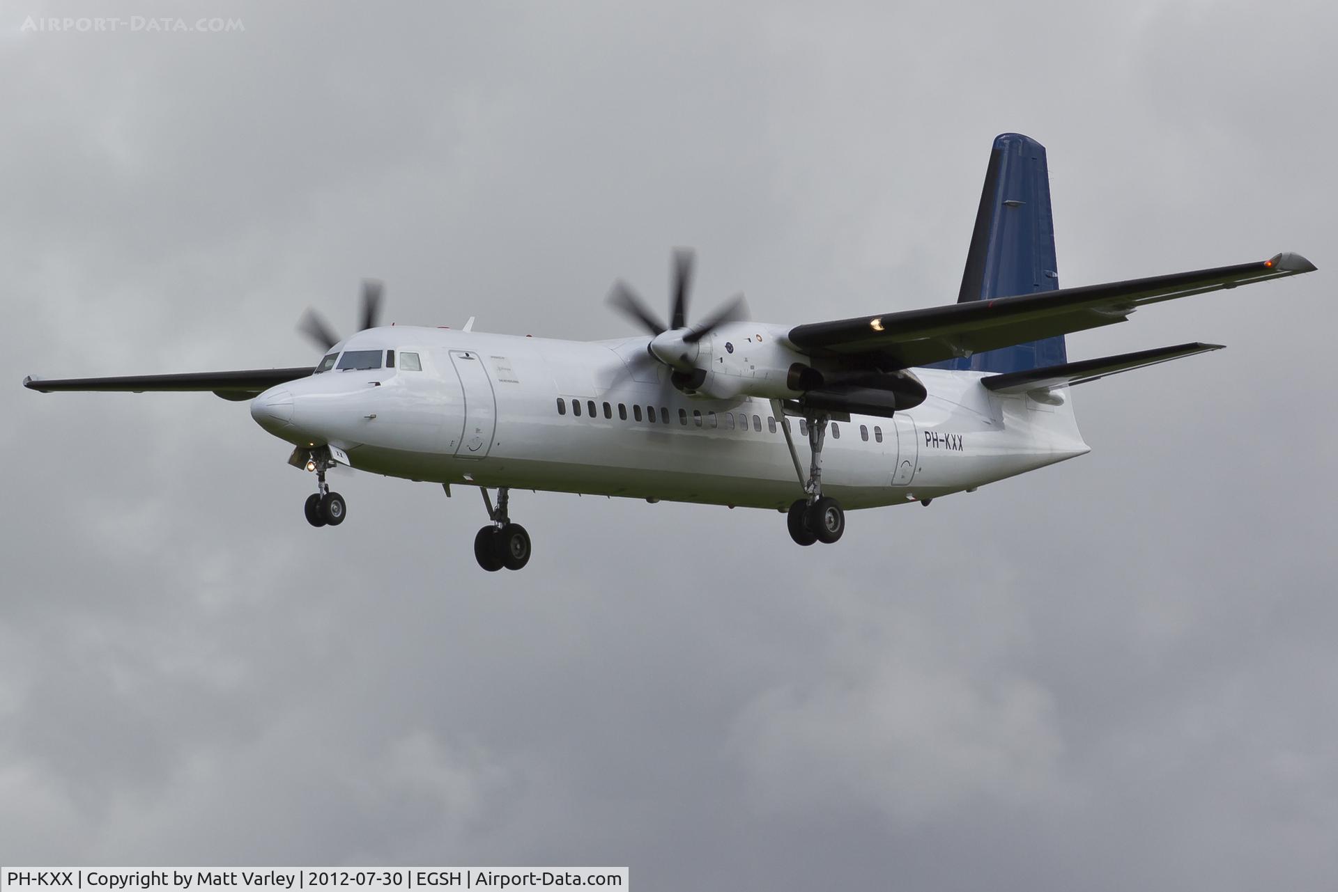 PH-KXX, 1992 Fokker 50 C/N 20262, Arriving at EGSH.