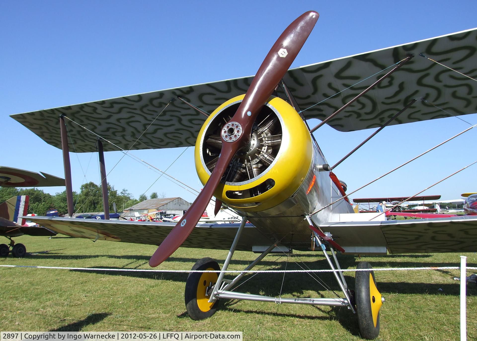 2897, 1917 Sopwith 1½ Strutter 1B2 C/N 2897, Sopwith 1 1/2 Strutter 1B2 at the Meeting Aerien 2012, La-Ferte-Alais
