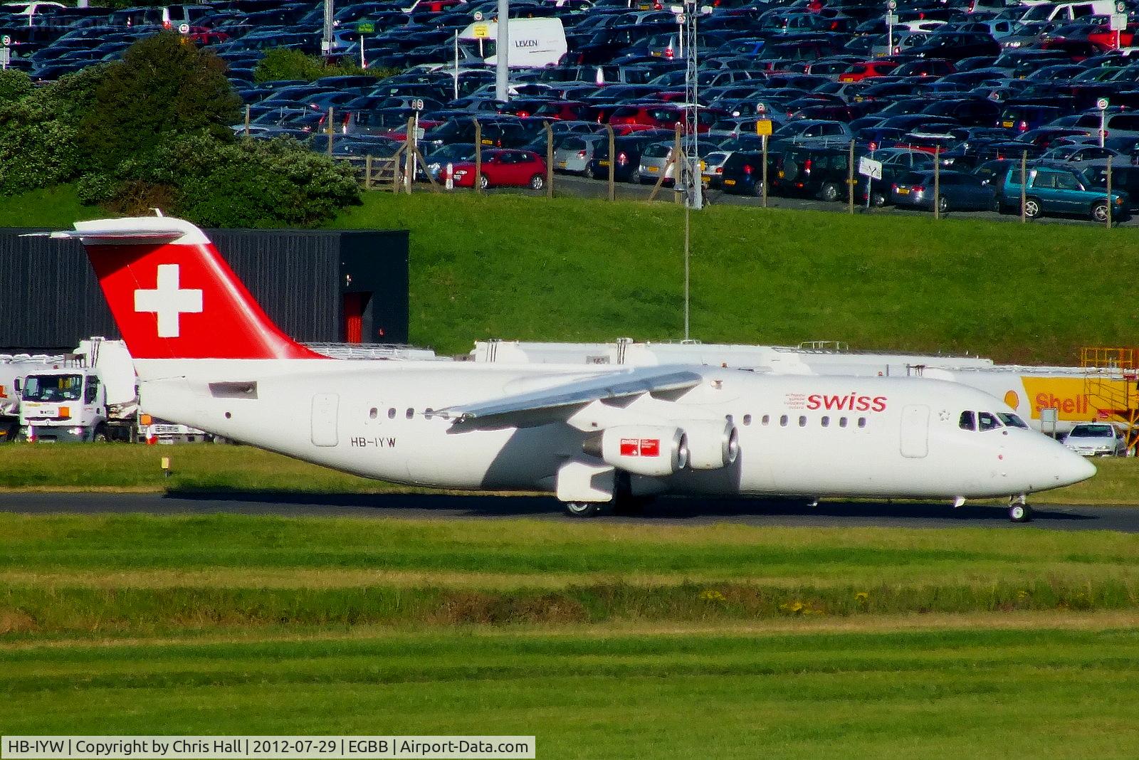 HB-IYW, 1999 British Aerospace Avro 146-RJ100 C/N E3359, Swiss