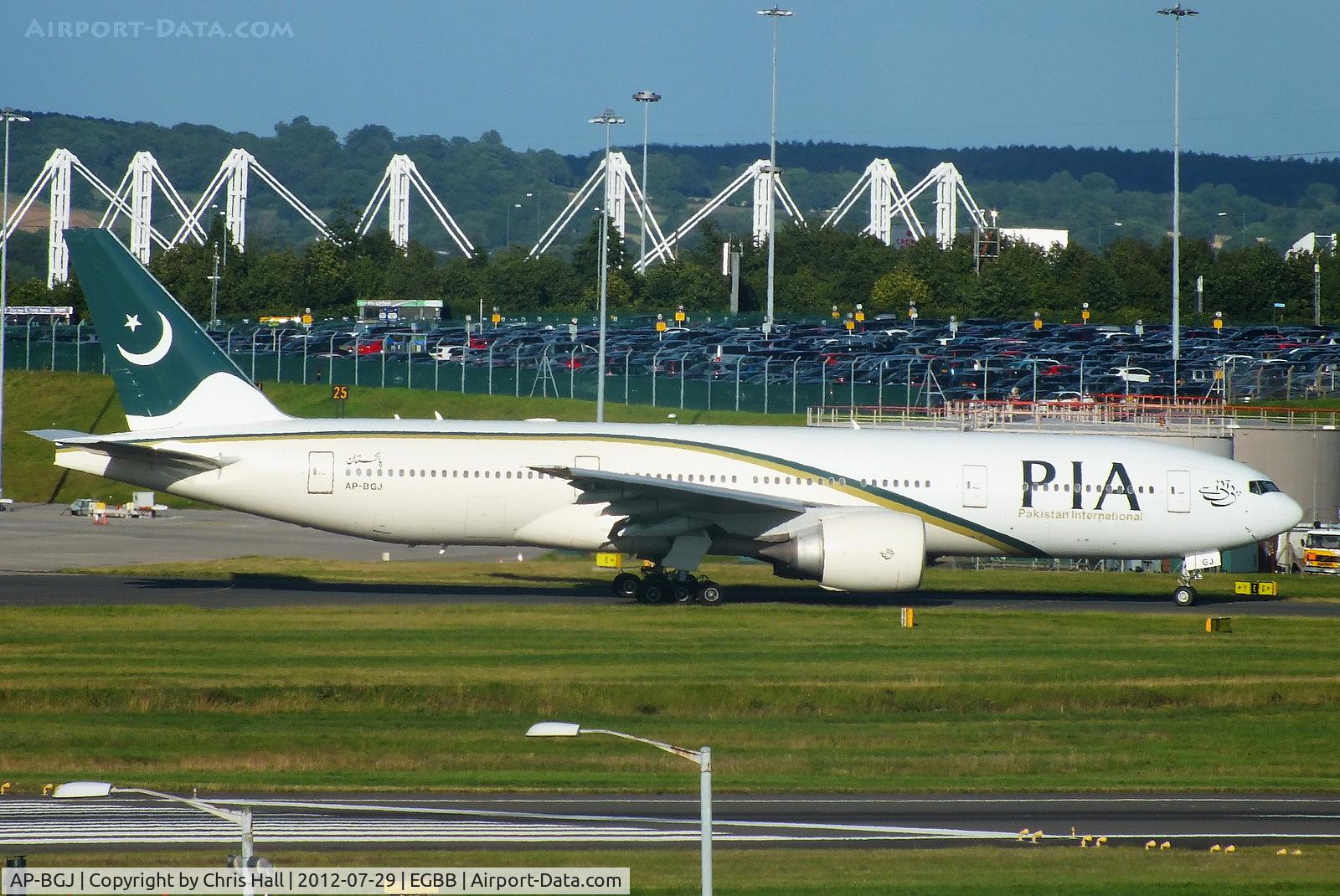 AP-BGJ, 2003 Boeing 777-240/ER C/N 33775, PIA Pakistan International Airlines