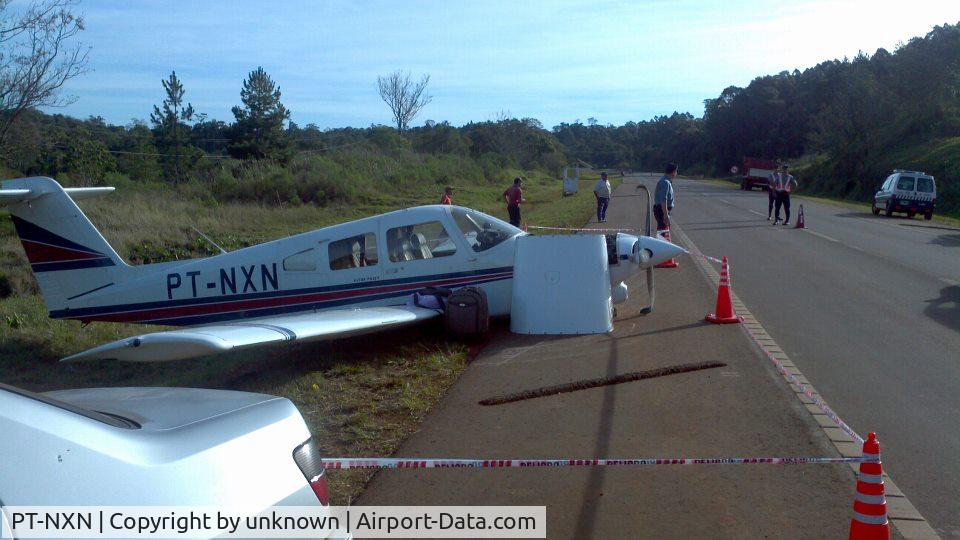 PT-NXN, 1980 Embraer EMB-711ST Corisco II turbo C/N 80-711279, Near San Pedro, Misiones, Argentina.