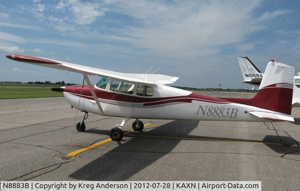 N8883B, 1958 Cessna 172 C/N 36583, Cessna 172 Skyhawk on the line.