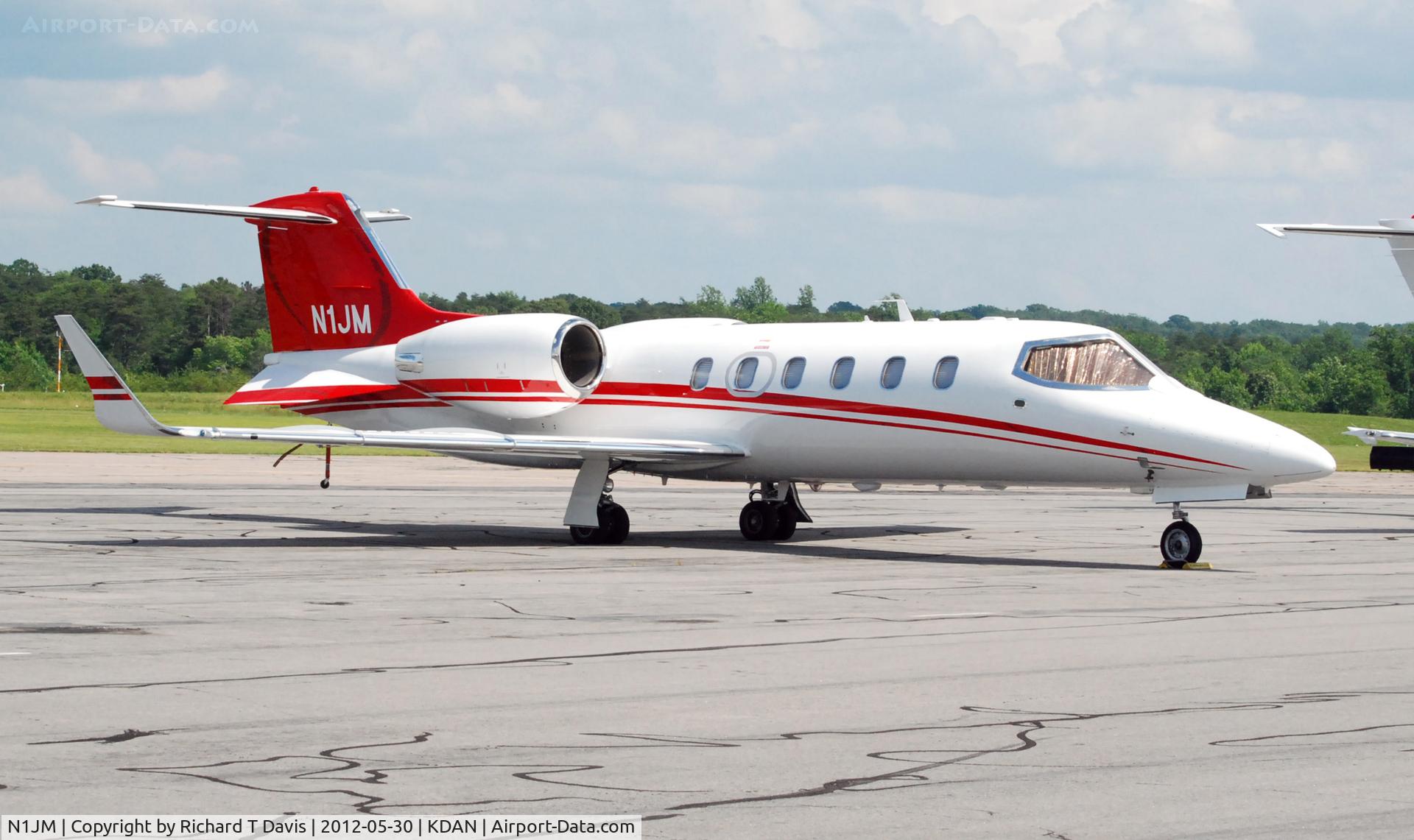 N1JM, 2000 Learjet 31A C/N 196, 2000 Lear 31A in Danville Va.