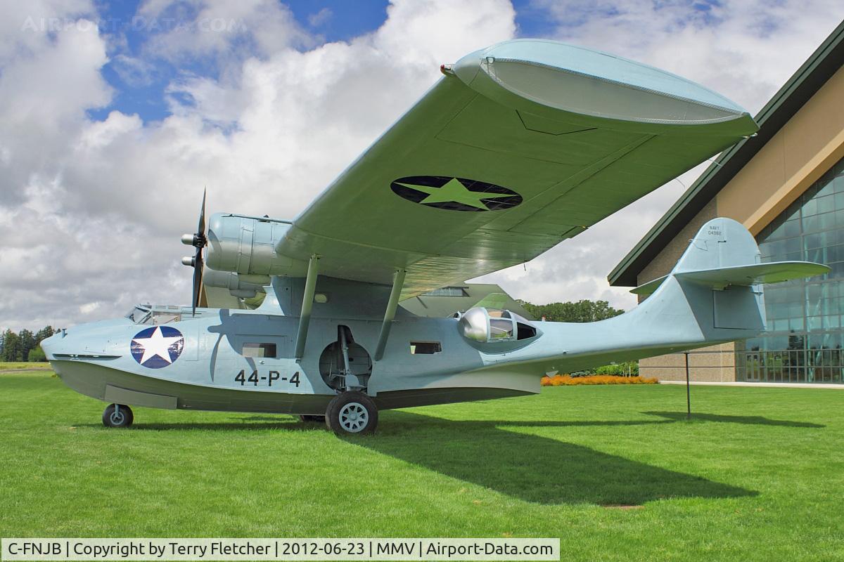 C-FNJB, 1943 Consolidated PBV-1A Canso A C/N CV-249, Former RCAF9815 ex Nanaimo now at Evergreen Air and Space Museum , McMinnville , Oregon , USA
painted in US Navy colors with false Serial 04982 and 44-p-4 Code