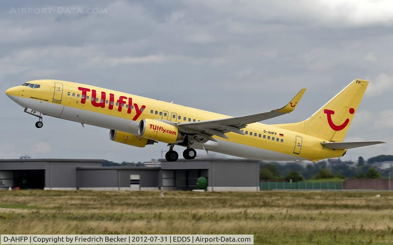 D-AHFP, 2000 Boeing 737-8K5 C/N 27988, departure from Stuttgart