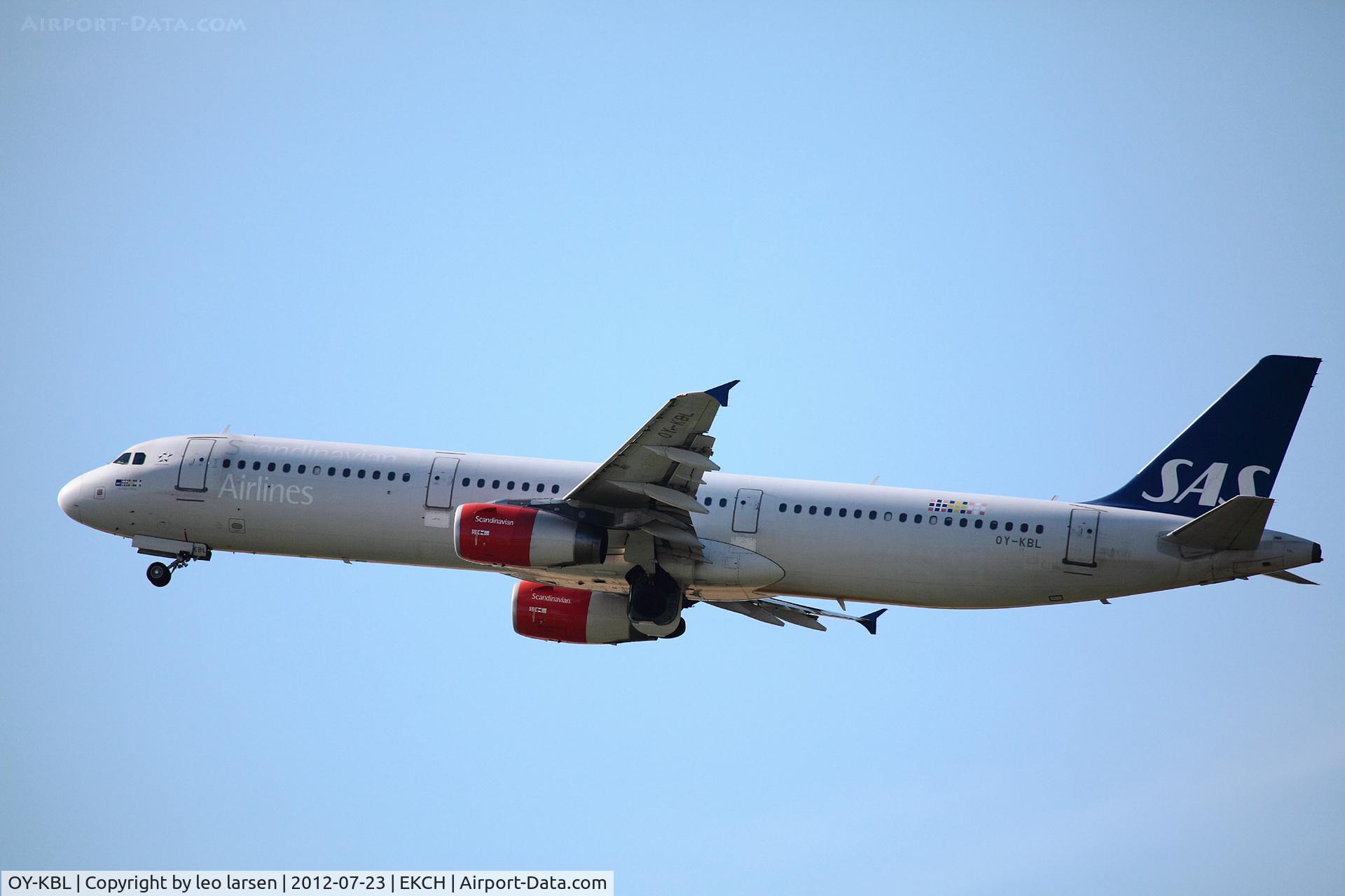 OY-KBL, 2001 Airbus A321-232 C/N 1619, Copenhagen Kastrup 23.7.12