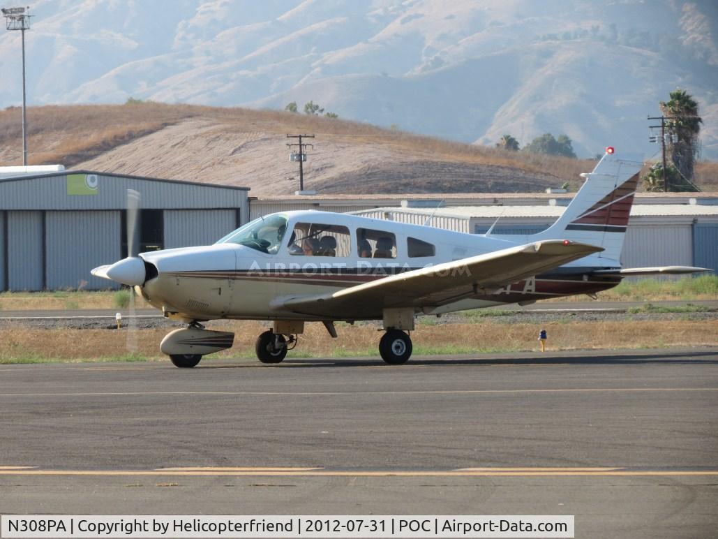 N308PA, Piper PA-28-181 C/N 28-7990532, Awaiting permission to taxi to transient parking