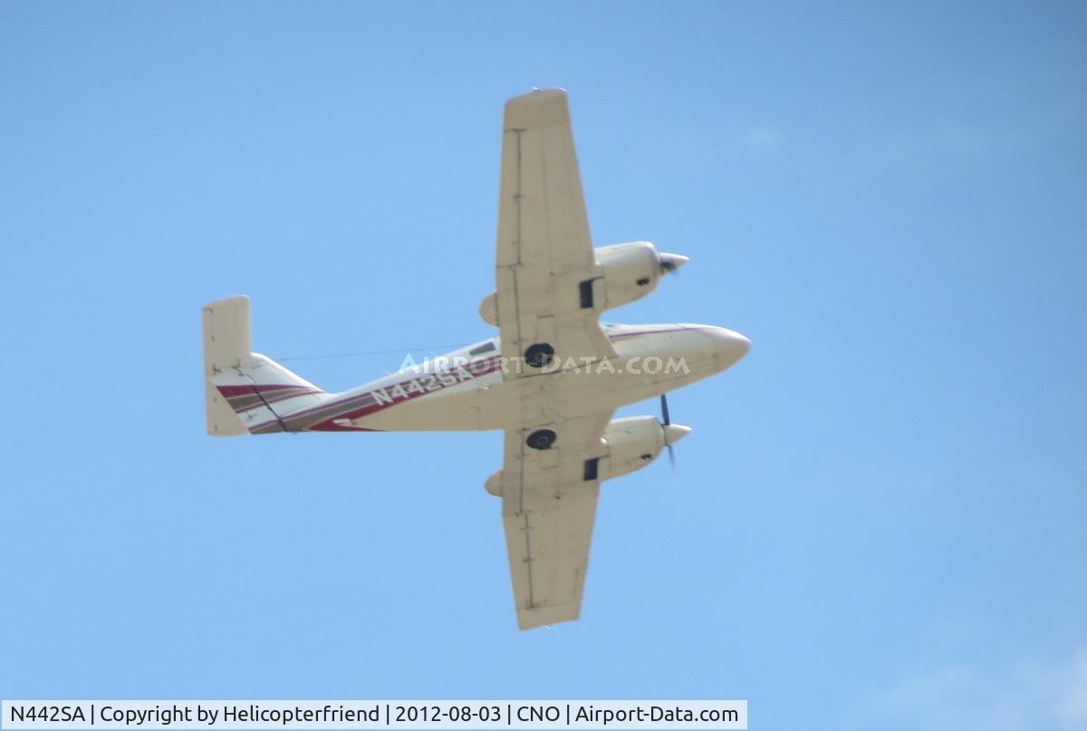 N442SA, 1978 Piper PA-44-180 Seminole C/N 44-7995071, Turning left after flyover