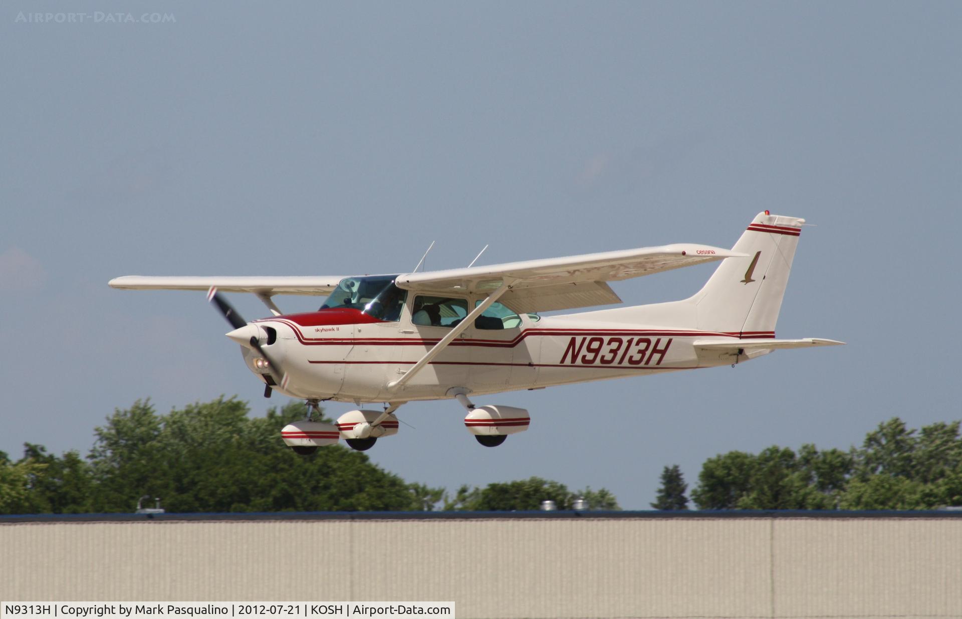 N9313H, 1975 Cessna 172M C/N 17266081, Cessna 172M