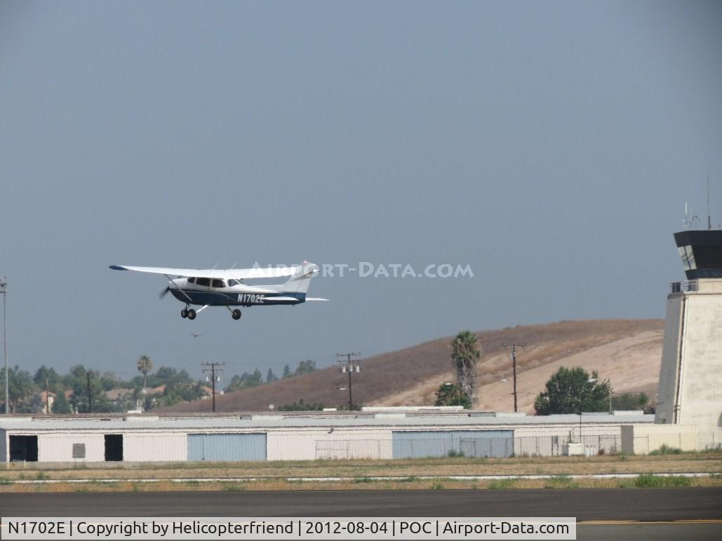 N1702E, 1978 Cessna 172N C/N 17271101, Climbing out