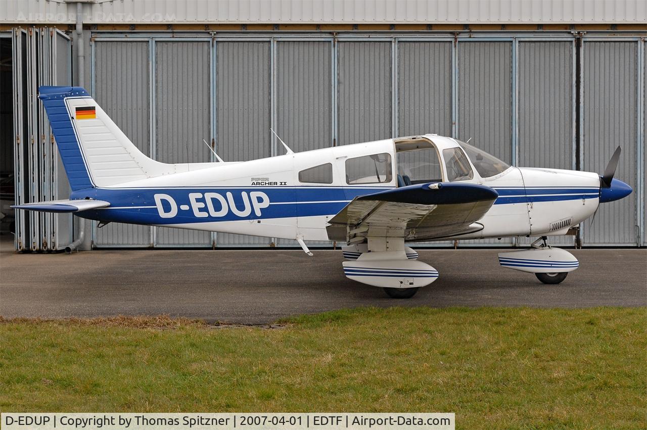 D-EDUP, Piper PA-28-181 Archer II C/N 28-8190081, D-EDUP parked in front of her hangar at QFB airfield