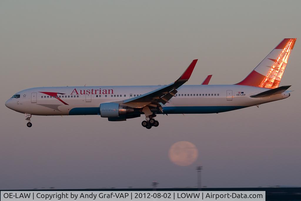 OE-LAW, 1992 Boeing 767-3Z9/ER C/N 26417, Austrian Airlines 767-300