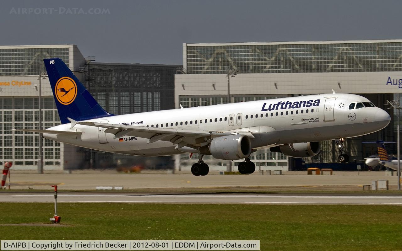 D-AIPB, 1989 Airbus A320-211 C/N 0070, moments prior touchdown