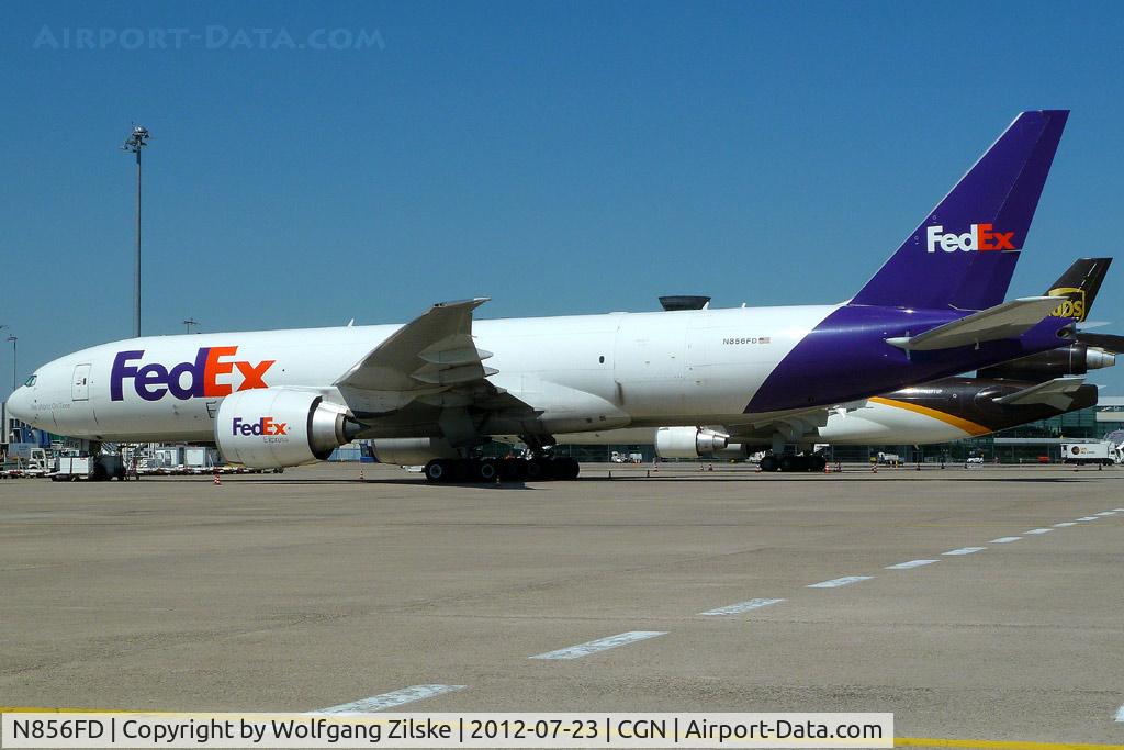 N856FD, 2010 Boeing 777-FS2 C/N 37727, visitor