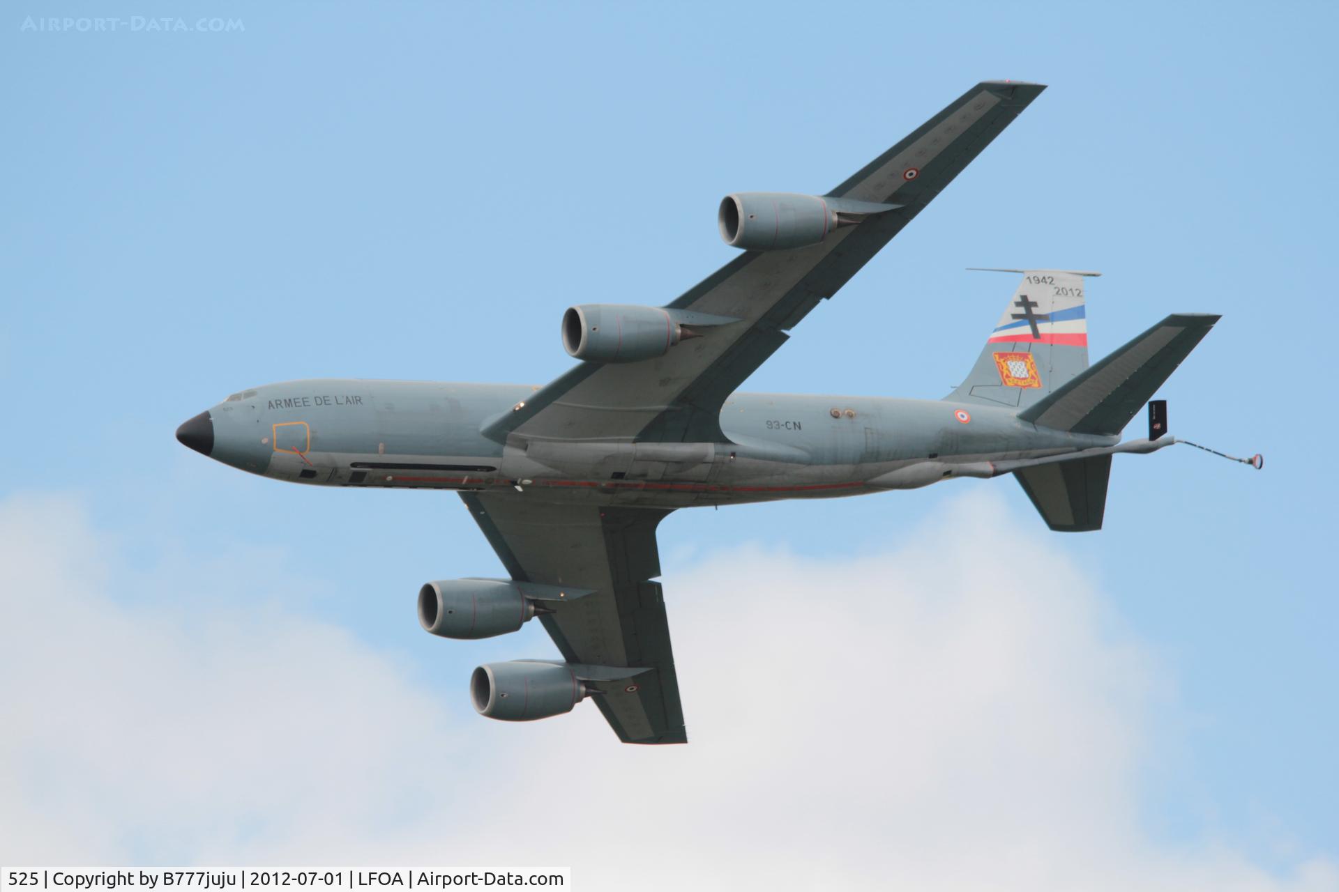 525, 1963 Boeing KC-135R Stratotanker C/N 18508, At Avord Airshow 2012 with spécial painting for 70 yeas of Beatagne squadron