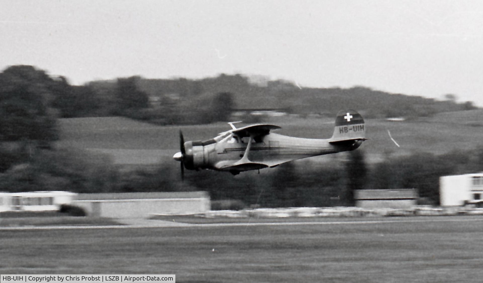 HB-UIH, 1941 Beech UC-43 Traveler C/N 4920, Found in my album, taken in the 60ies or 70ies during an airshow in Berne Belp