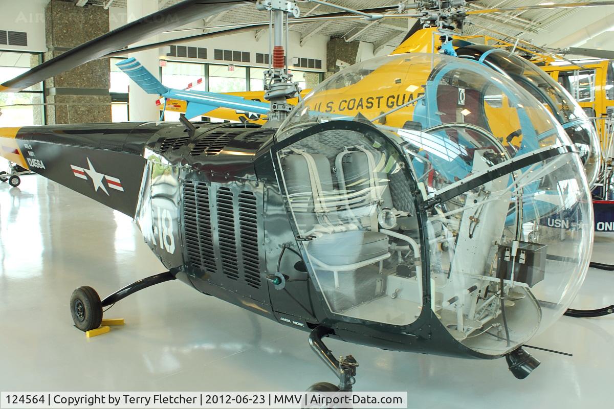 124564, 1950 Bell HTL-3 C/N 168, At Evergreen Air and Space Museum