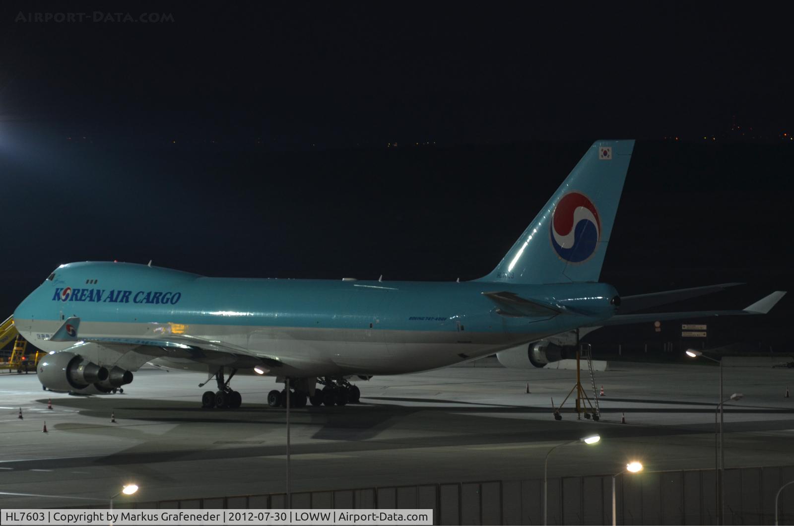 HL7603, 2005 Boeing 747-4B5F/ER/SCD C/N 34302, parking on cargo-position