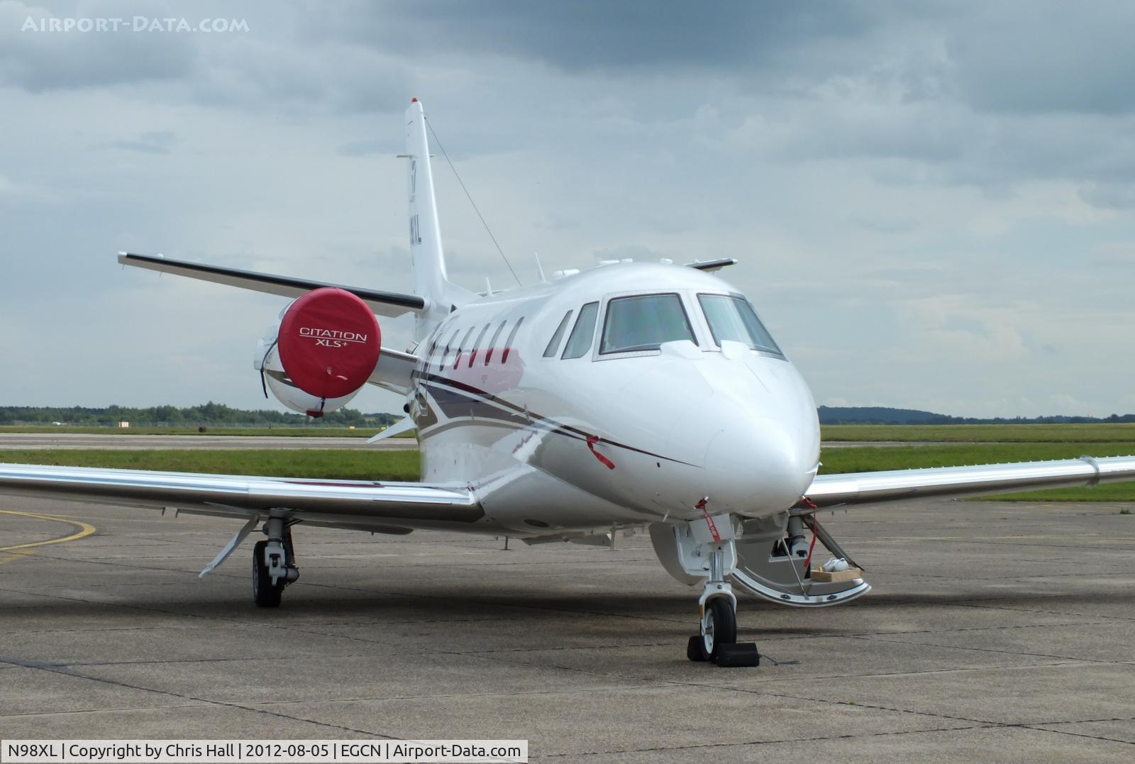 N98XL, 2011 Cessna 560XLS Plus Citation Excel C/N 560-6098, Cessna Demonstrator outside the Kinch Aviation hangar