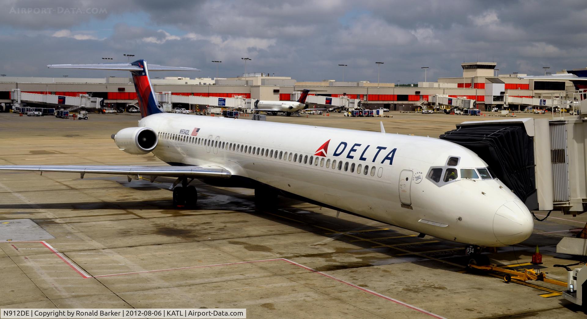 N912DE, 1992 McDonnell Douglas MD-88 C/N 49997, Atlanta