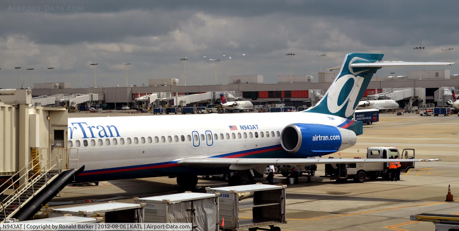 N943AT, 1999 Boeing 717-200 C/N 55006, Atlanta