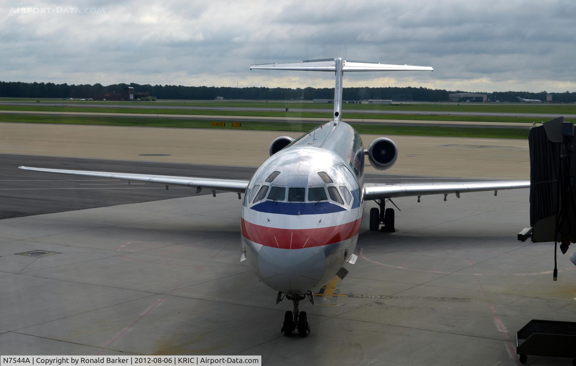 N7544A, 1990 McDonnell Douglas MD-82 (DC-9-82) C/N 53026, Richmond