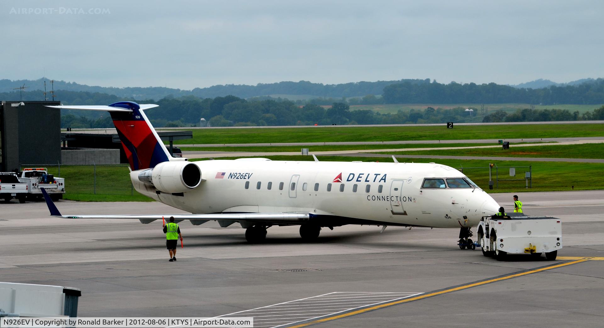 N926EV, 2003 Bombardier CRJ-200ER (CL-600-2B19) C/N 7843, Pushback TYS