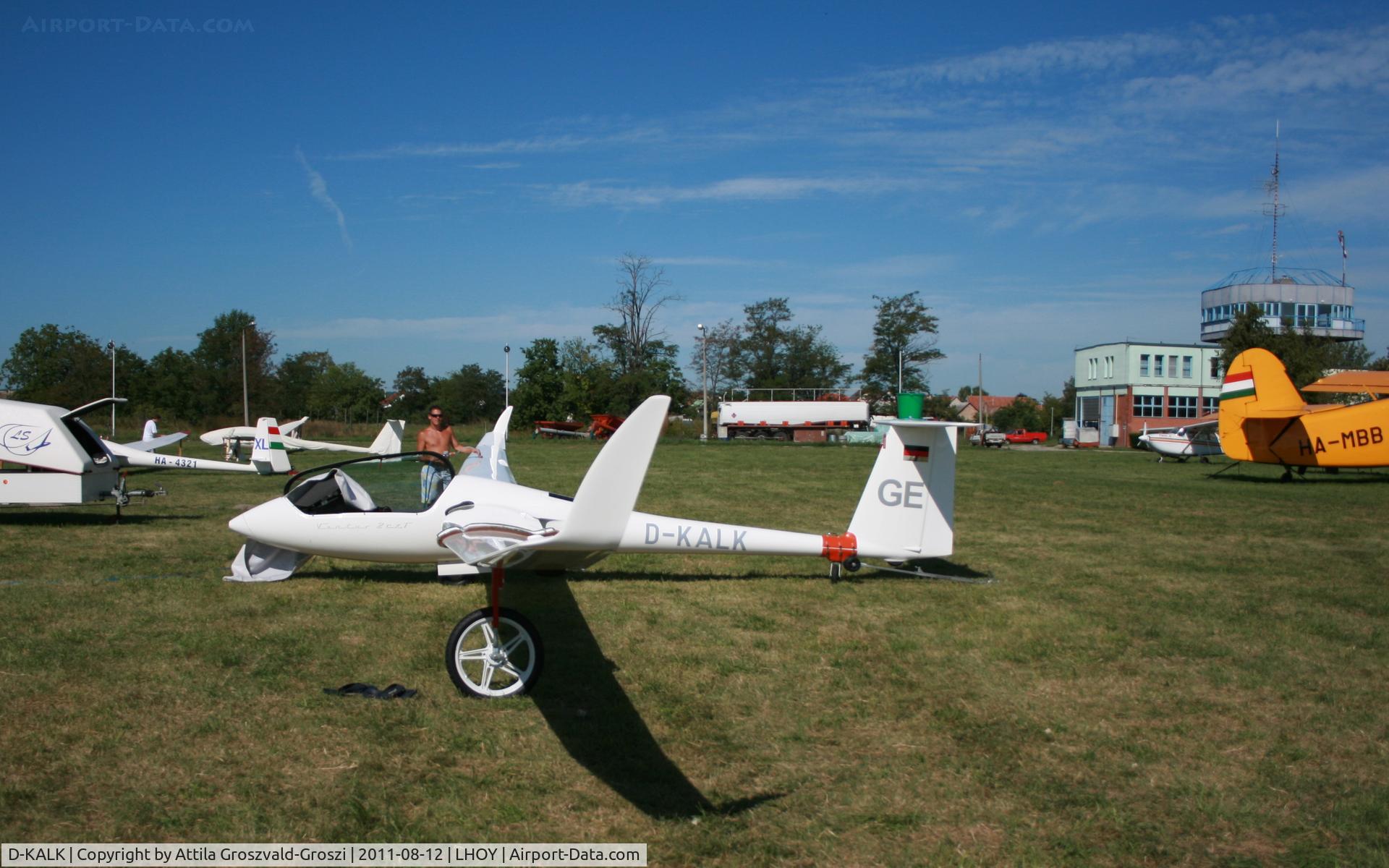 D-KALK, 2008 Schempp-Hirth Ventus 2cxT C/N 205, Ocseny Airport, Hungary LHOY - 21st Gemenc Cup and 56 Hungarian National Gliding Championships