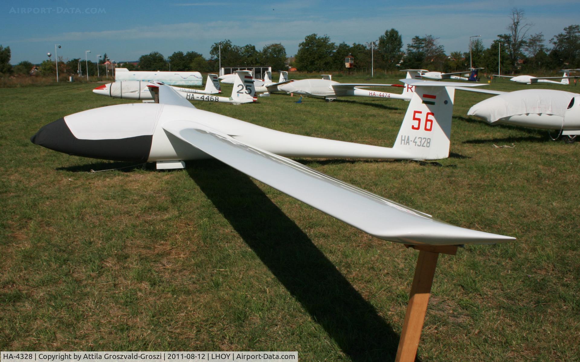 HA-4328, 1976 Schempp-Hirth Standard Cirrus 75 C/N 615, Ocseny Airport, Hungary LHOY - 21st Gemenc Cup and 56 Hungarian National Gliding Championships