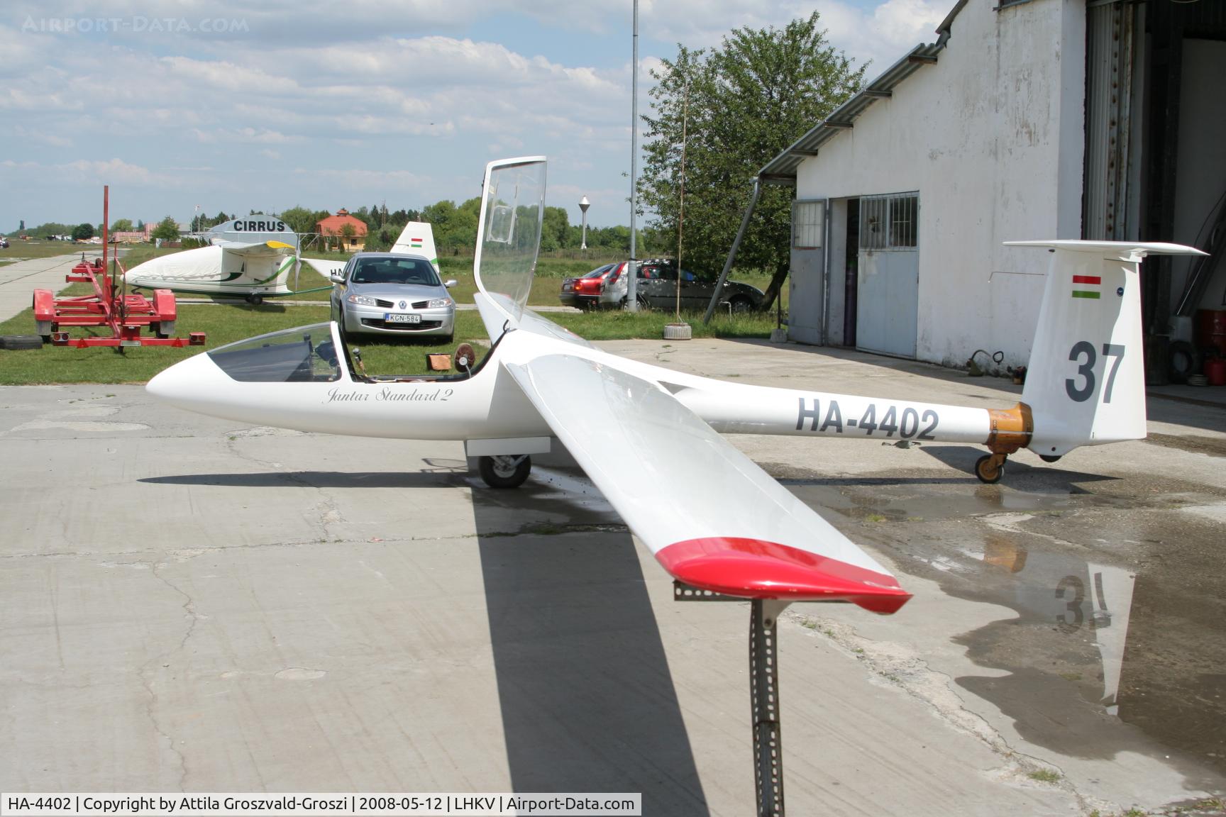 HA-4402, 1982 PZL-Bielsko SZD-48-1 Jantar Standard 2 C/N B-1223, Kaposujlak Airport, Hungary LHKV