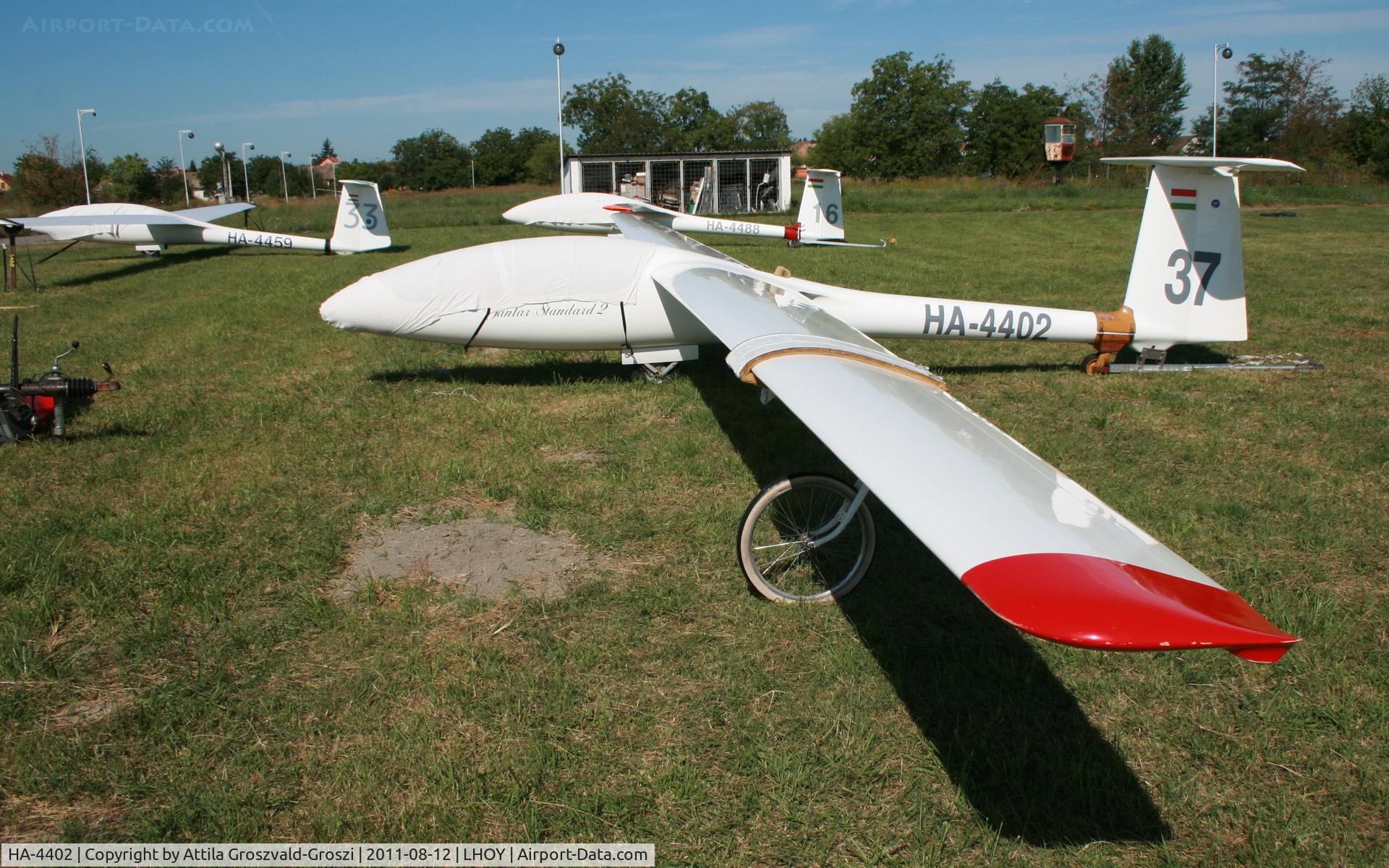 HA-4402, 1982 PZL-Bielsko SZD-48-1 Jantar Standard 2 C/N B-1223, Ocseny Airport, Hungary LHOY - 21st Gemenc Cup and 56 Hungarian National Gliding Championships