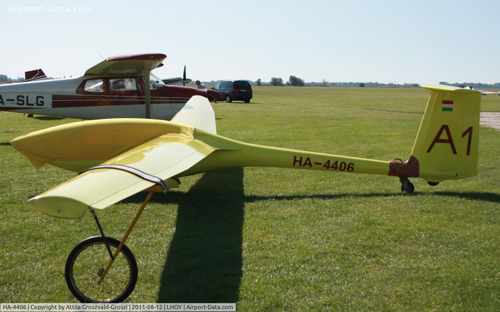 HA-4406, 1978 Eiriavion PIK-20D C/N 20614, Ocseny Airport, Hungary LHOY - 21st Gemenc Cup and 56 Hungarian National Gliding Championships