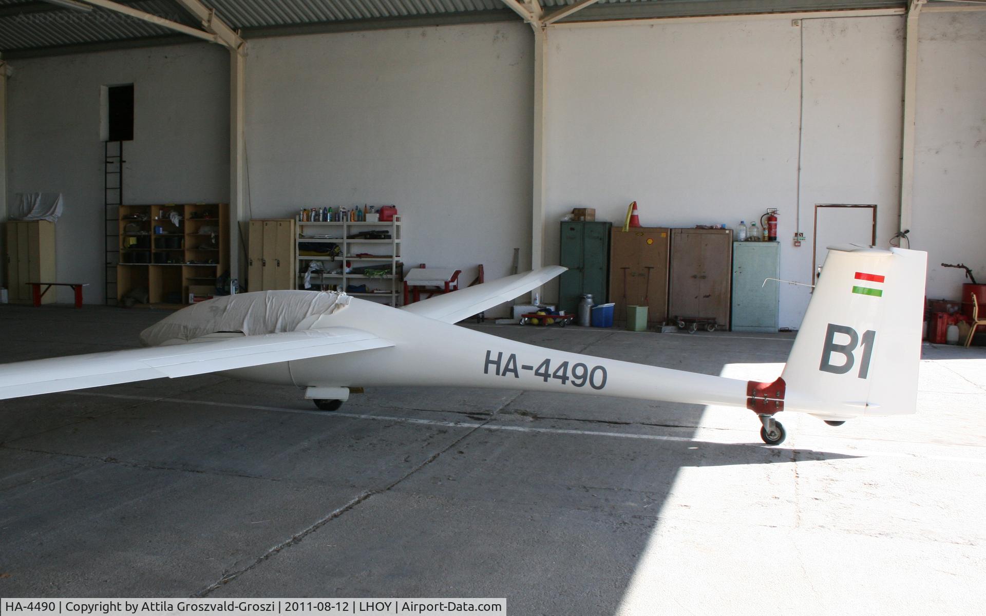 HA-4490, Schempp-Hirth Ventus B/16.6 C/N 28, Ocseny Airport, Hungary LHOY - 21st Gemenc Cup and 56 Hungarian National Gliding Championships
