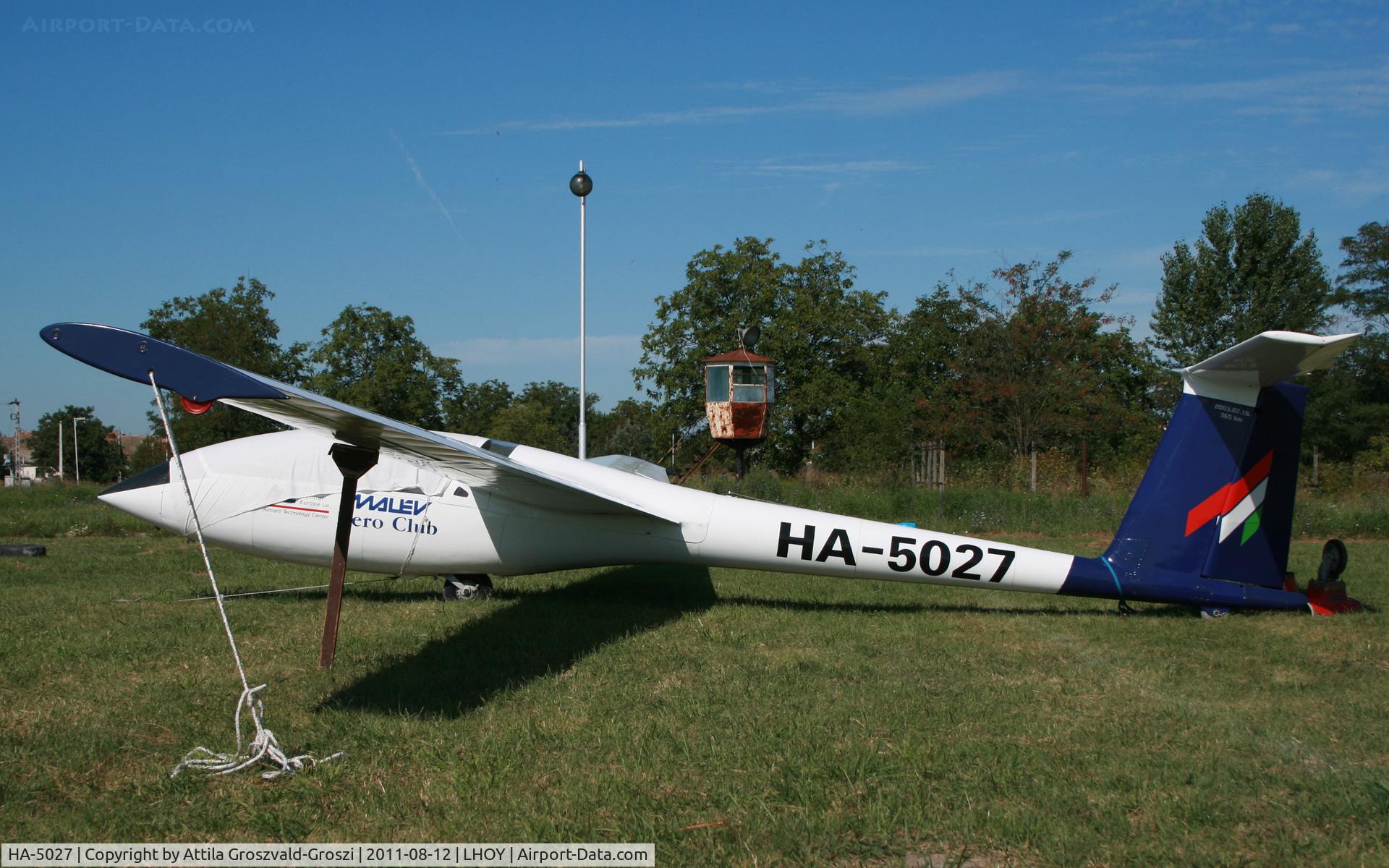 HA-5027, 1989 ICA IS-28B2 C/N 338, Ocseny Airport, Hungary LHOY - 21st Gemenc Cup and 56 Hungarian National Gliding Championships