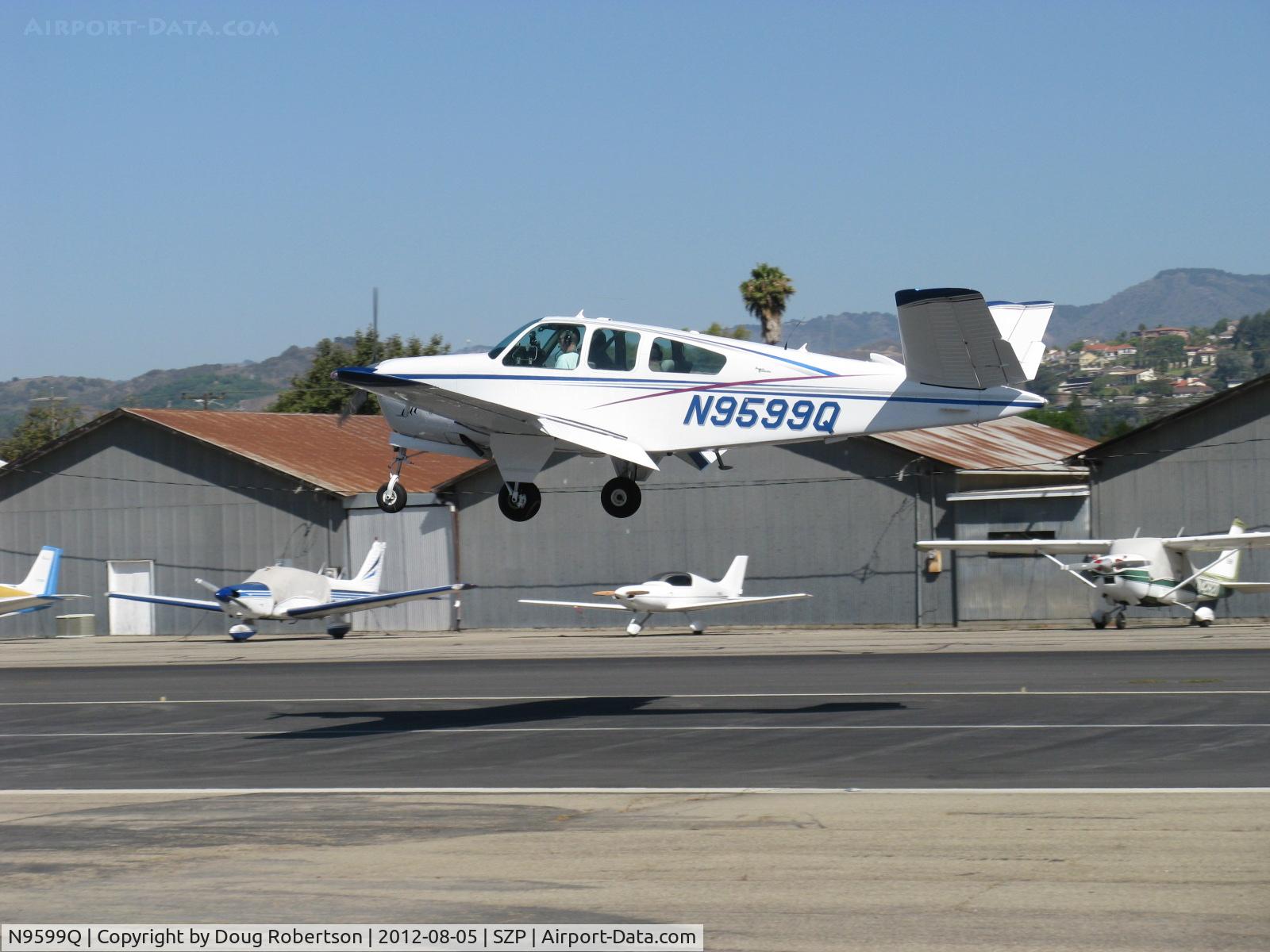 N9599Q, 1966 Beech V35 Bonanza C/N D-8221, 1966 Beech V35 BONANZA, Continental IO-520-B 285 Hp, landing Rwy 22