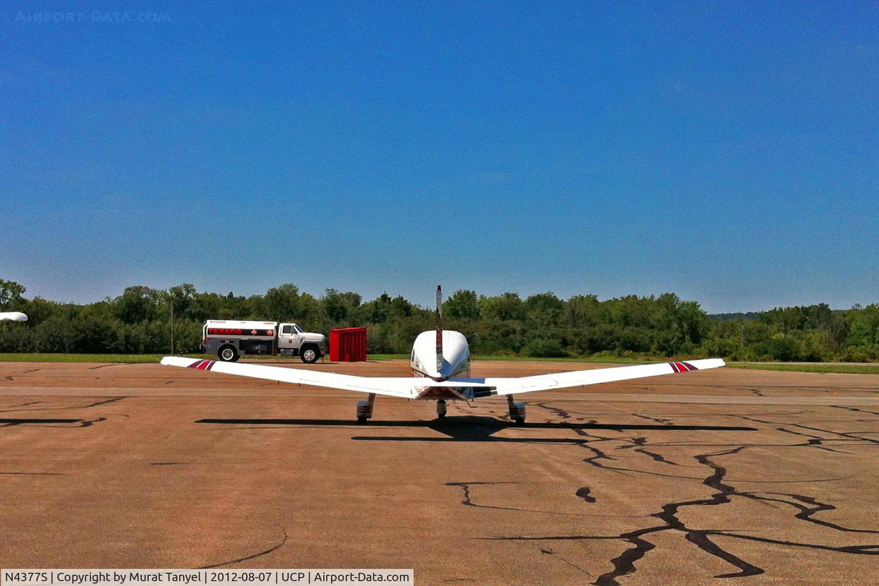 N4377S, 1984 Piper PA-28-161 C/N 28-8516005, Parked at UCP