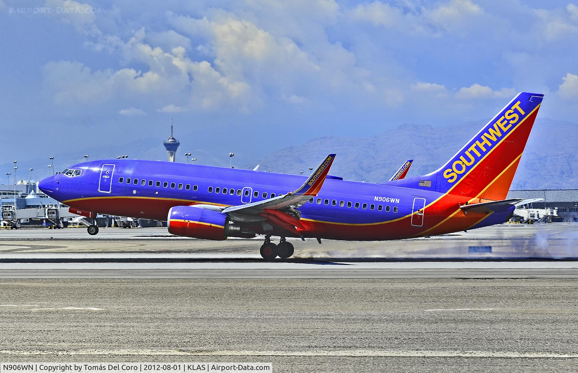N906WN, 2008 Boeing 737-7H4 C/N 36887, N906WN Southwest Airlines 2008 Boeing 737-7H4 C/N 36887

Las Vegas - McCarran International (LAS / KLAS)
USA - Nevada, August 01, 2012
Photo: Tomás Del Coro