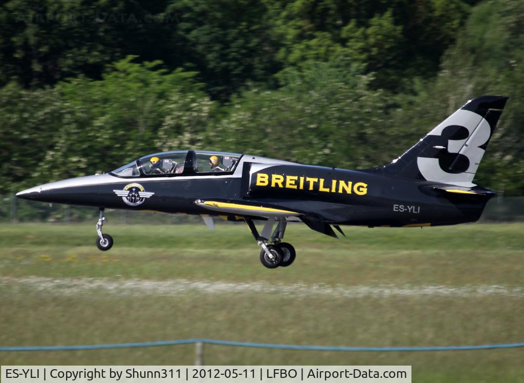 ES-YLI, Aero L-39 Albatros C/N 691876, Landing rwy 14R