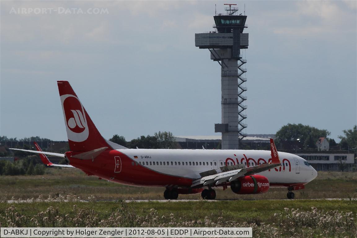 D-ABKJ, 2010 Boeing 737-86J C/N 37749, Arrival from PMI on rwy 26R.....