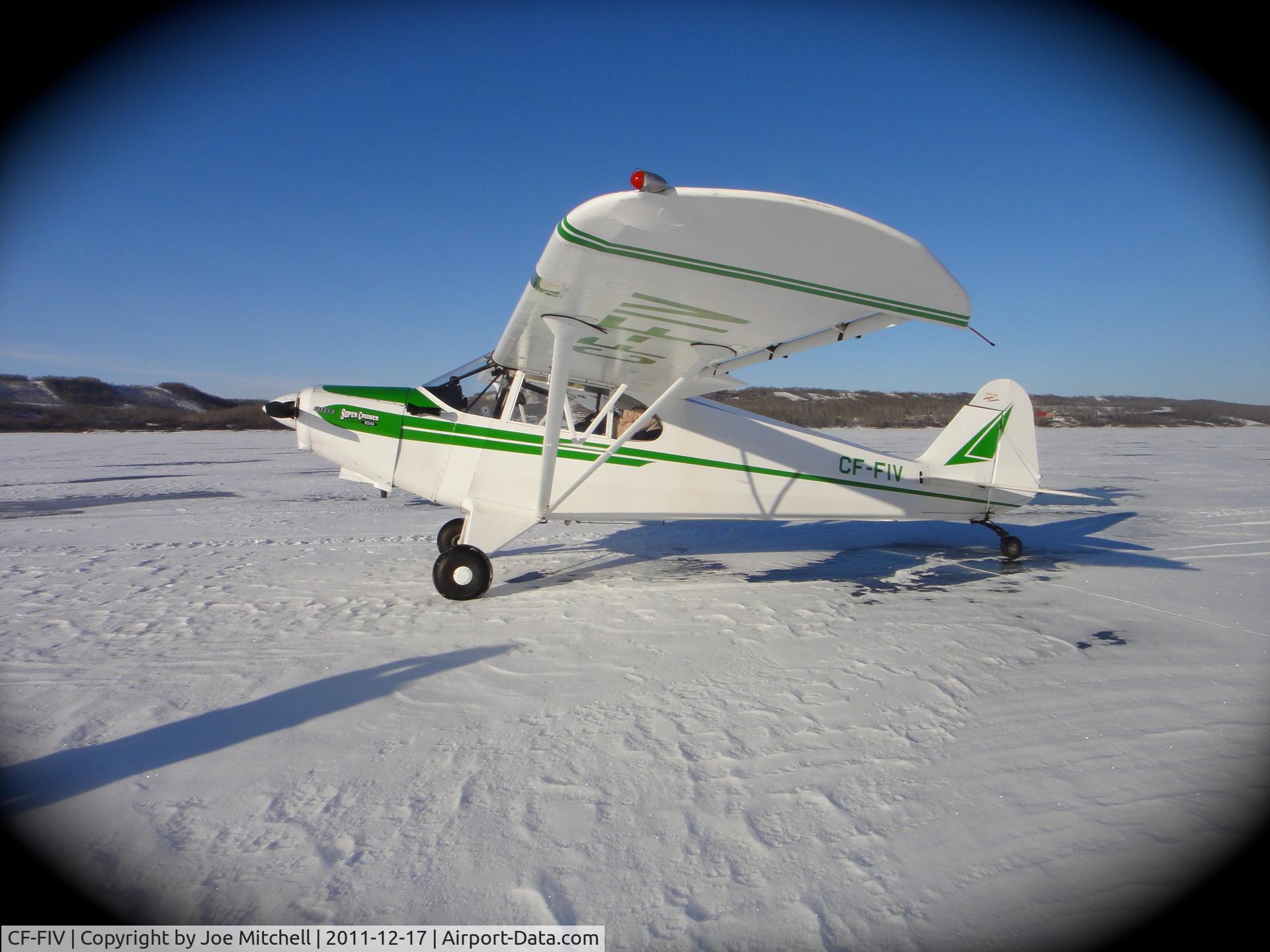 CF-FIV, 1947 Piper PA-12 Super Cruiser C/N 12-3215, On the lake