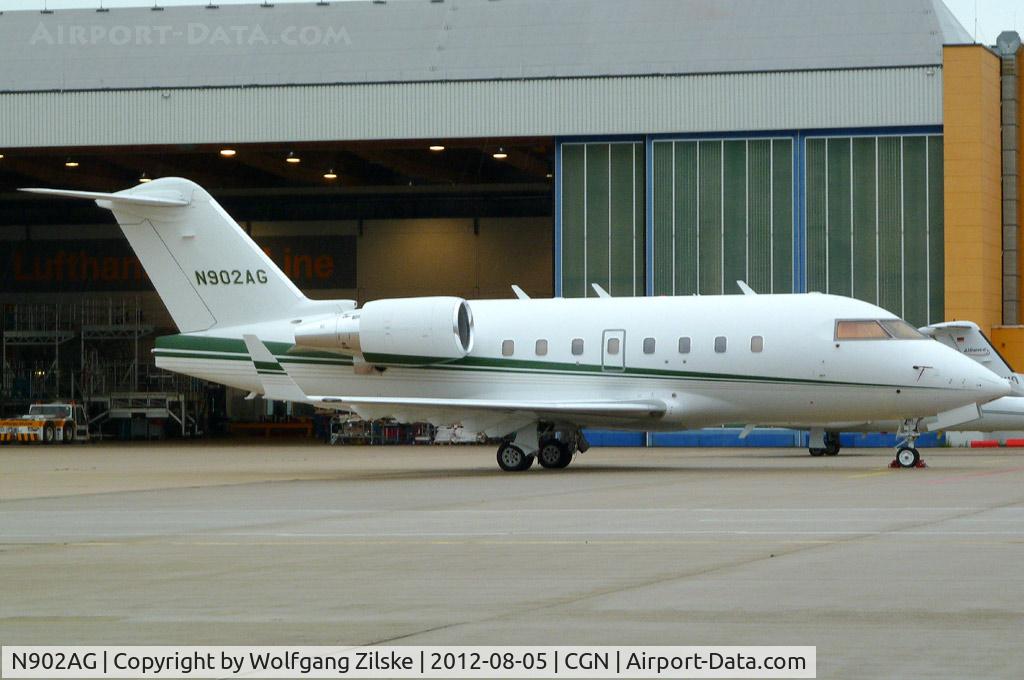 N902AG, 2001 Bombardier Challenger 604 (CL-600-2B16) C/N 5512, visitor