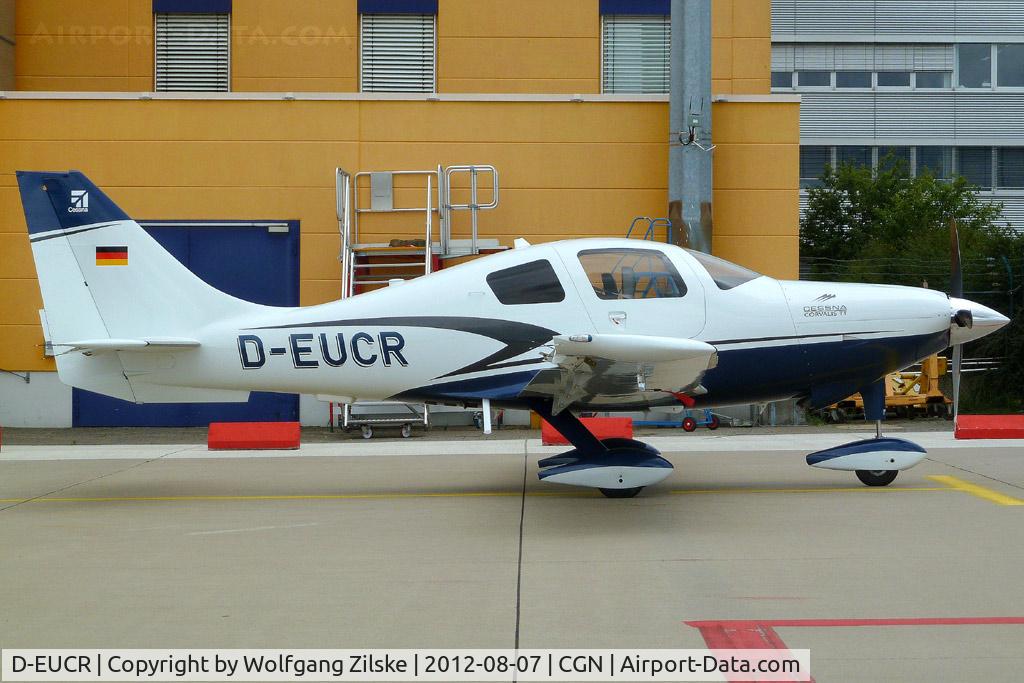 D-EUCR, Columbia Aircraft Mfg LC41-550FG Columbia 400 C/N 411142, visitor
