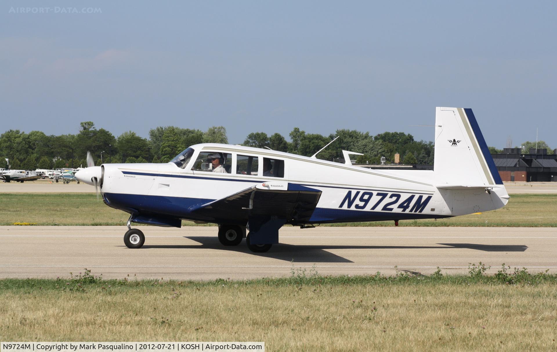 N9724M, 1967 Mooney M20F Executive C/N 670284, Mooney M20F