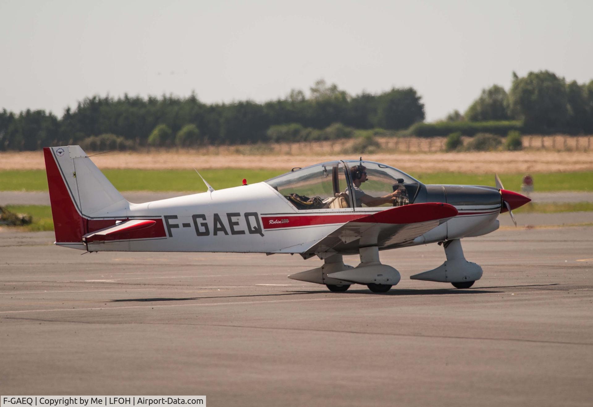 F-GAEQ, Robin HR-200-120B C/N 99, Shot this pic at the Octeville airport near Le Havre, France today august 9th 2012.
Enjoy.